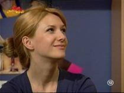 QKSEOMWDMRNBOKWLWAU - adela popescu