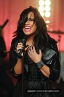 16 - Demi Lovato - Here we go again