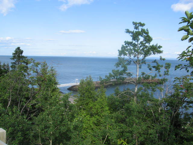 IMG_0146; Golful Charlevoix,unde fluviul St. Laurent,parca se transforma in mare
