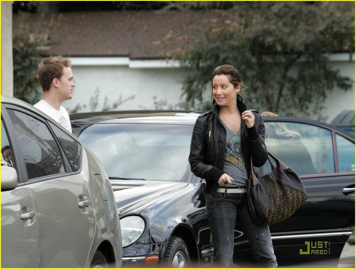 ashleytisdalevanhalen02gt4