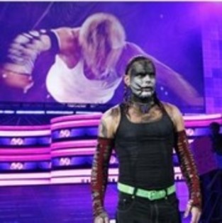 NLGAQNFAGTYDALZKOFK - PoZe JeFf HaRdY LoVe