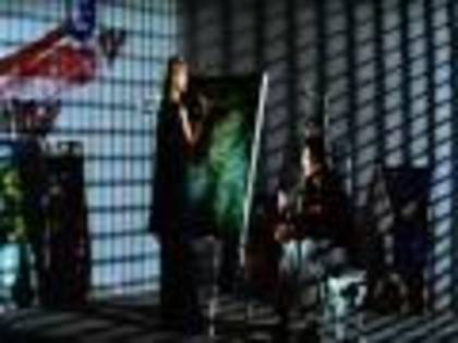 Pooja picta si Rahul statea langa ea