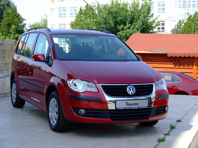 VW Touran - Protos Alba Iulia - Foto cu auto