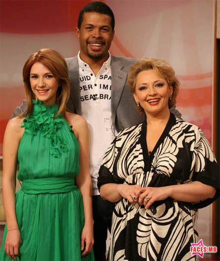 b53dfc46_0060006363163_00_600