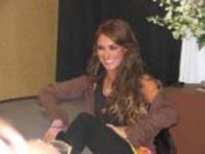 DARMLPSCNBPYBFKJRSC - Anahi