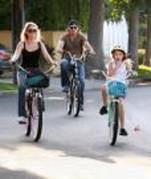 gdfgdfg - The Cyrus Family Goes Bike Riding