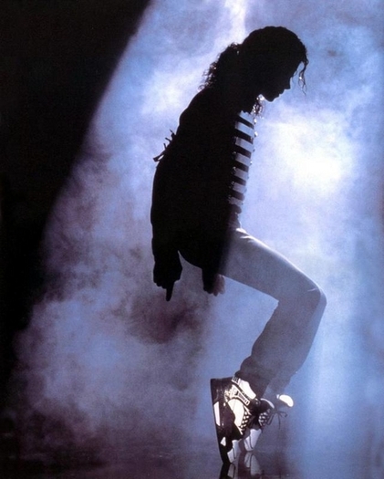 Michael-jackson-Dance-Shadow-michael-jackson-7179297-500-623 - michael jackson