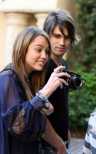 eee. - videoclipuri miley cyrus