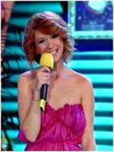AYCJSJZWUBVNJPQYJHW - adela popescu