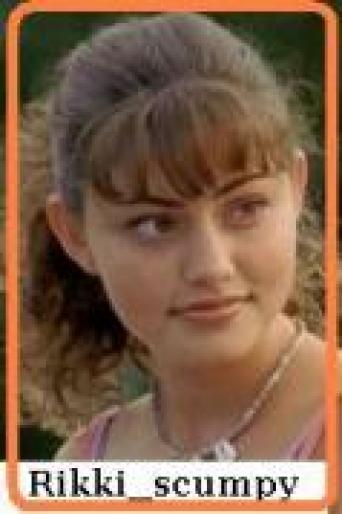 phoebe-cleo - Cleo Sertori-Phoebe Tonkin