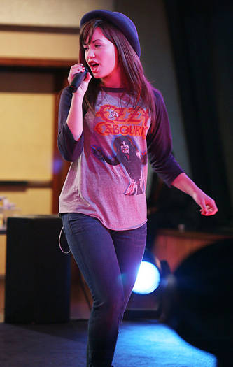 2n9w8sk - demi lovato
