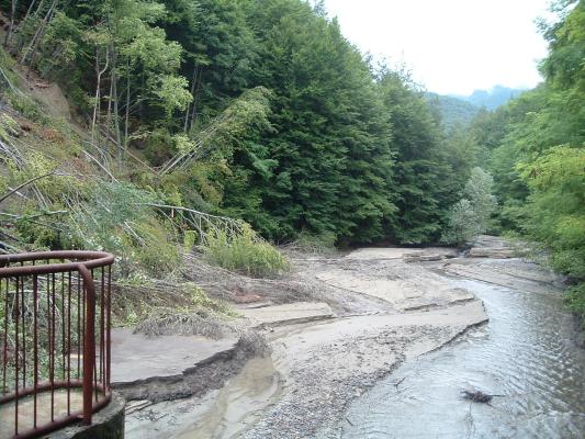 consecintele inundatiilor.... - judetul valcea