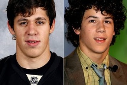 evgeni-malkin-nick-jonas - nick jonas