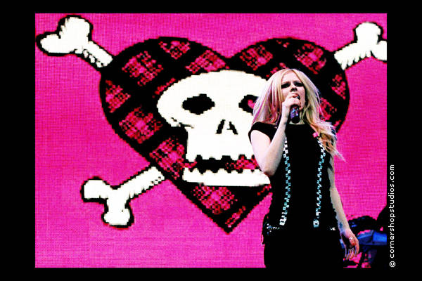 avril-lavigne-31 - AVRIL LAVIGNE