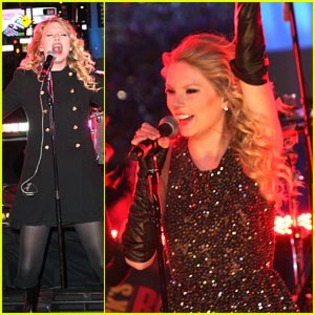 taylor-swift-times-square