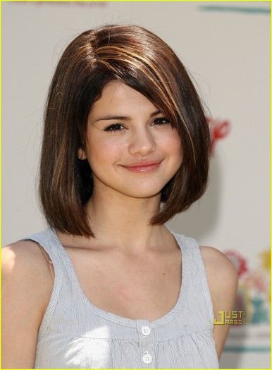 selena-gomez-hiv-ads-21 - new look of Selena Gomez