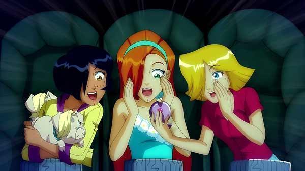 Totally_Spies_1245300514_2_2009 - Totally Spies 2009 Filmul