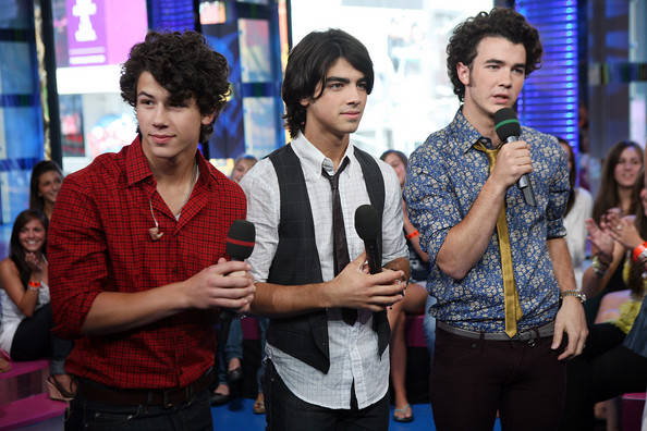 MTV TRL Present Jonas Brothers Yung Berg jCGt8r09ThLl - Jonas Brothers