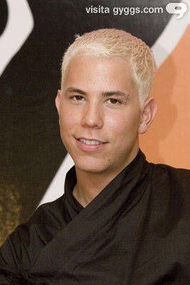 chris - Christian Chavez