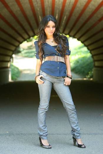 vanessaannehudgensdotneoj4 - Vanessa Hudgens