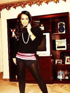 NAHHPYJYBCRLQOTXNJE - Miley personale