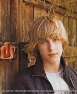 GDNVOFKCKHWQHUNNWYZ - CODY LINLEY