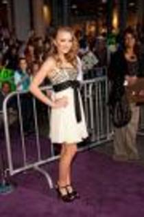 imagesCAZM4LNY - emily osmet