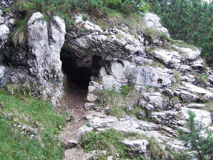 2009_08210127; Romania
