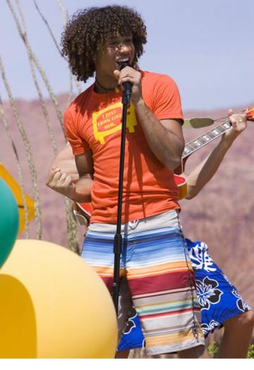 corbin_bleu_high_school_musical_3 - high school musical