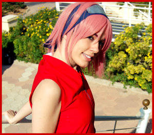 Sakura_Haruno_Cosplay_by_Inner_mel[1]