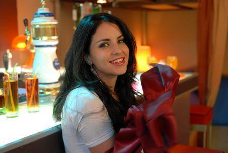 Asli_Tandogan_1251732312_2 - Poze DE PE BUZE LA INIMA