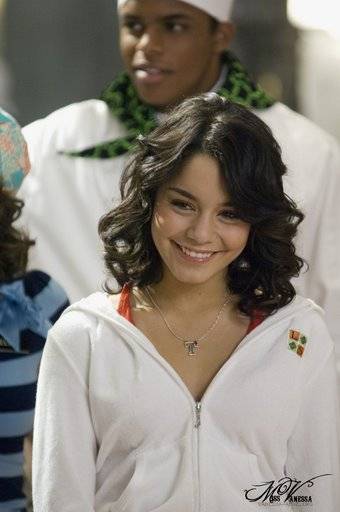 HIGHSCHOOLMUSICAL2_021 - Pentru fani SunPhoto