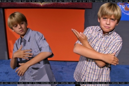  - cole and dylan sprouse