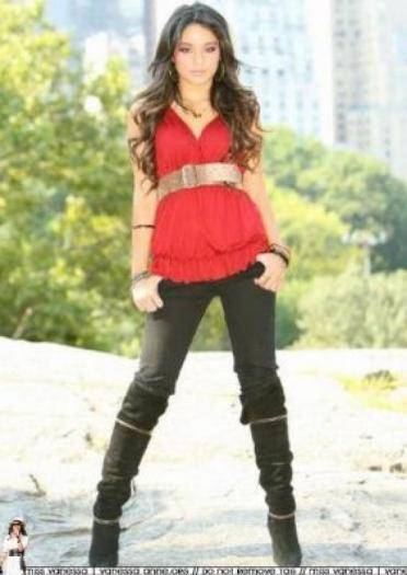 JKIOYJWGTHWPCBSEFOH[1] - vanessa hudgens