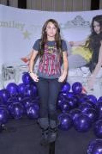 BRIBRTXTQSPHOMAGATU - miley cirus ___my preferate