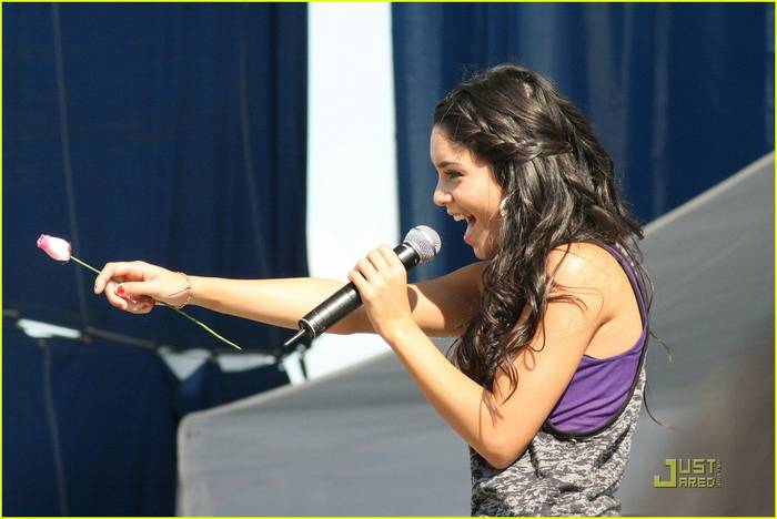 9i5lqw - idul lui ashley tisdale