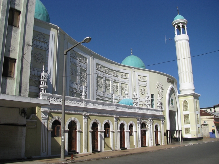 Mosque in Maputo - Mozambique - Islamic Architecture Around the World