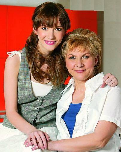 adela popescu si mama ei doina popescu - adela popescu in realitate