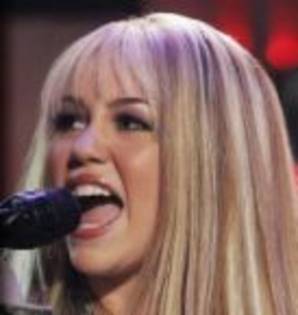 ai287435n981261 - hannah montana