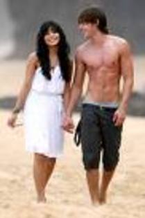 zac-vanessa - diverse poze cu zac efron si prietenii