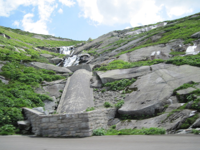 IMG_1064 - Calatorind prin GRIMSELPASS-cota 2165