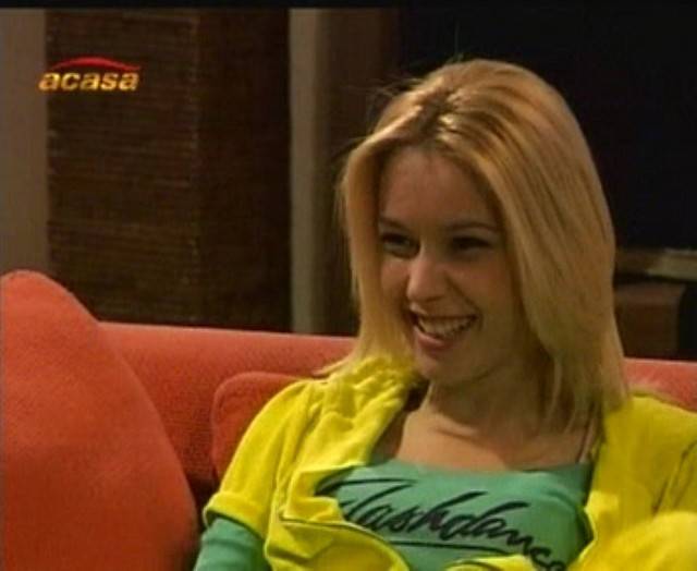 6013c335 - Diana Dumitrescu In Razboiul Sexelor