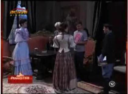 2ag84cy - Capturi Din Aniela Facute La PoveStiri De Noapte