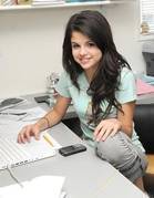 GIMTMPDMOWIUVJKAITF - Selena Gomez