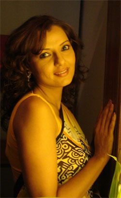 6F8_barkha - In cautarea fericirii-Ghar Ek Sapnaa