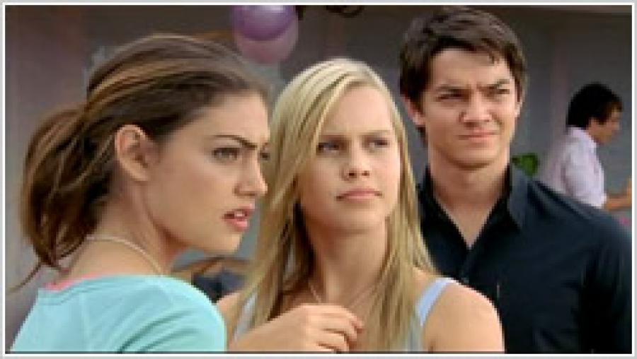 cleo emma si ahs - cleo emma rikki sirene