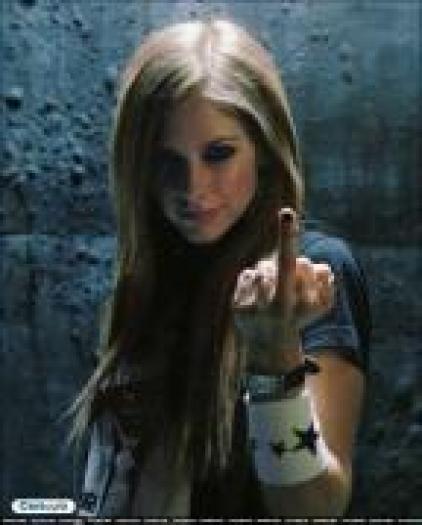 UOBDFQVLUISZLEUZDCL - alte poze cu avril lavigne