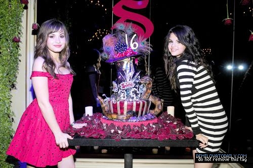1znohfm - Poze Selena Gomez