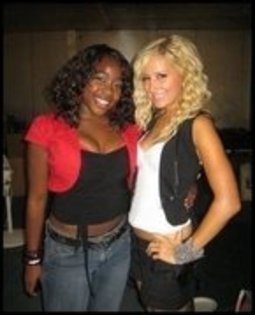QXLJEWGPIYUUDGMKZQV - ASHLEY TISDALE POZE RARE