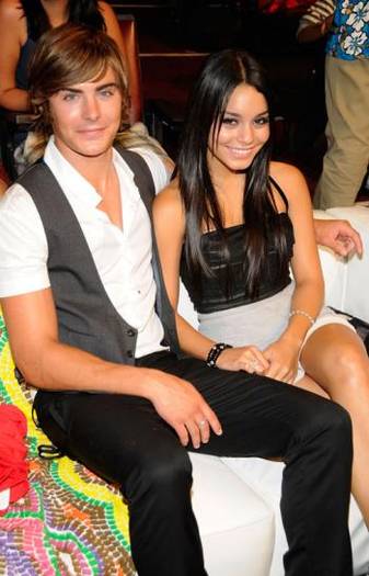 zanessa-teen-love